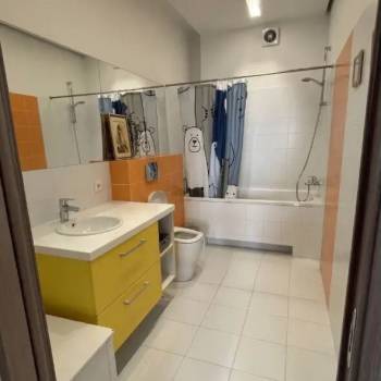 Сдается Многокомнатная квартира, 120 м²