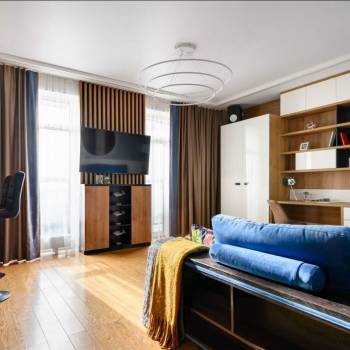 Продается 1-комнатная квартира, 42 м²