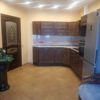 Продается 1-комнатная квартира, 46 м²