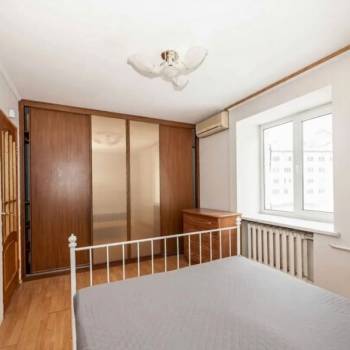 Сдается 2-х комнатная квартира, 75 м²