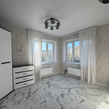 Сдается Многокомнатная квартира, 72 м²