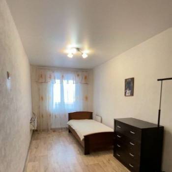 Сдается Многокомнатная квартира, 64 м²