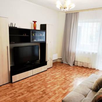 Сдается 1-комнатная квартира, 50 м²
