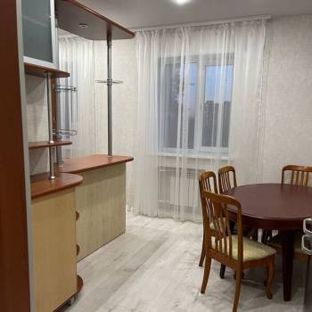 Сдается Многокомнатная квартира, 84 м²