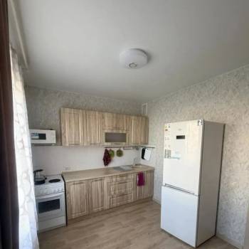 Сдается 1-комнатная квартира, 42 м²