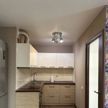 Сдается 1-комнатная квартира, 42 м²
