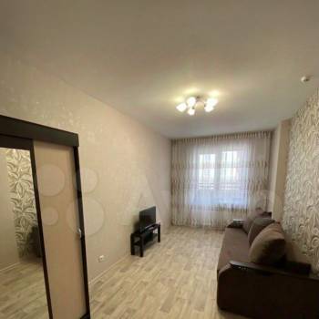 Сдается 1-комнатная квартира, 37 м²