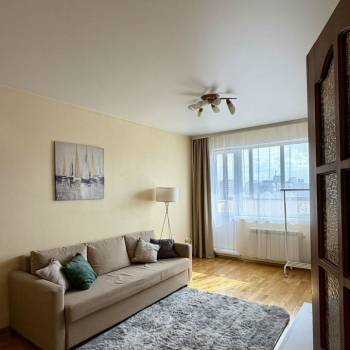 Сдается 1-комнатная квартира, 40 м²