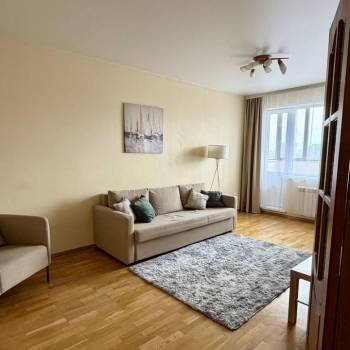 Сдается 1-комнатная квартира, 40 м²