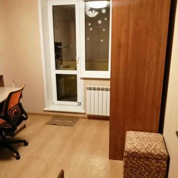 Продается Многокомнатная квартира, 77,4 м²