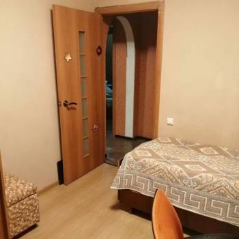 Продается Многокомнатная квартира, 77,4 м²