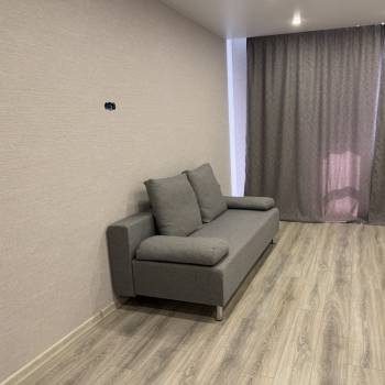 Продается 1-комнатная квартира, 38,6 м²