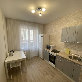 Сдается 1-комнатная квартира, 37 м²