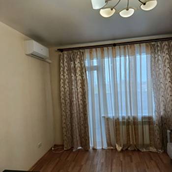 Сдается 1-комнатная квартира, 43 м²
