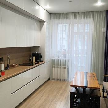 Сдается Многокомнатная квартира, 98 м²