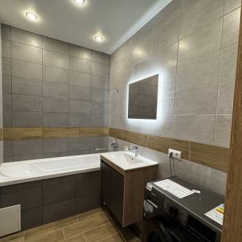 Сдается 2-х комнатная квартира, 58,6 м²