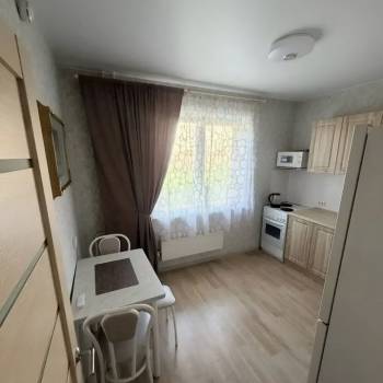 Сдается 1-комнатная квартира, 39 м²