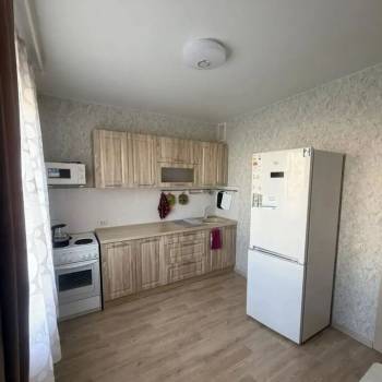 Сдается 1-комнатная квартира, 39 м²