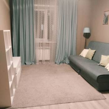 Сдается 1-комнатная квартира, 42 м²
