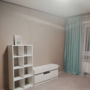 Сдается 1-комнатная квартира, 42 м²