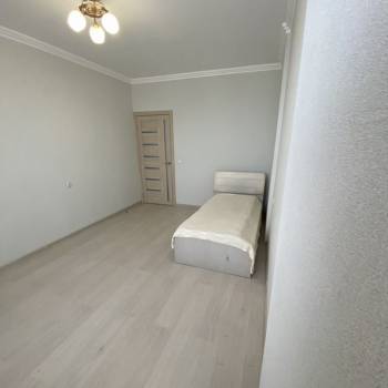 Сдается Многокомнатная квартира, 90 м²