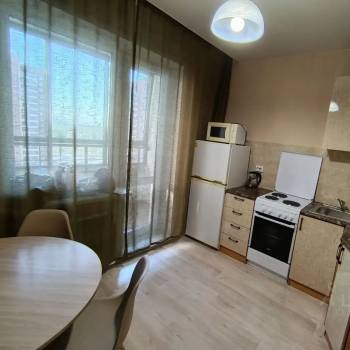 Сдается 1-комнатная квартира, 40 м²