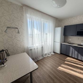 Сдается 1-комнатная квартира, 42 м²