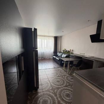 Сдается Многокомнатная квартира, 60 м²