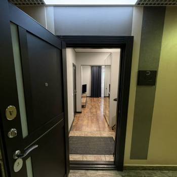 Продается 1-комнатная квартира, 35 м²