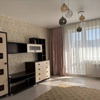 Сдается 2-х комнатная квартира, 56 м²