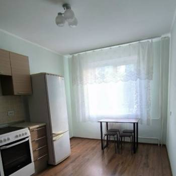 Сдается 1-комнатная квартира, 42,4 м²