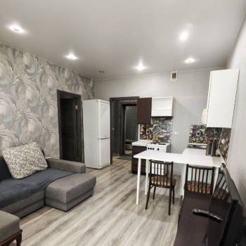 Сдается 1-комнатная квартира, 42 м²