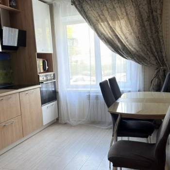 Сдается Многокомнатная квартира, 63 м²