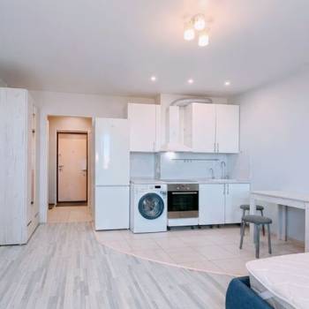 Продается 1-комнатная квартира, 28,4 м²