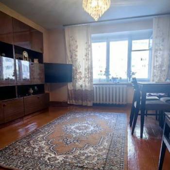 Продается Многокомнатная квартира, 98,6 м²