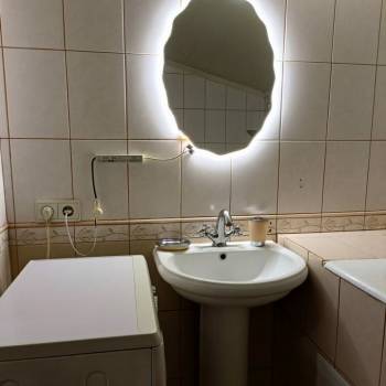 Сдается 1-комнатная квартира, 43 м²