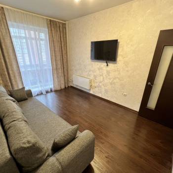 Сдается 1-комнатная квартира, 40 м²
