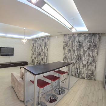 Сдается 1-комнатная квартира, 42 м²