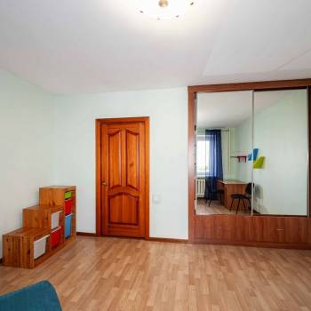 Сдается Многокомнатная квартира, 85 м²