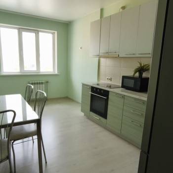 Сдается 2-х комнатная квартира, 65 м²