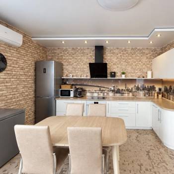 Сдается 2-х комнатная квартира, 62 м²