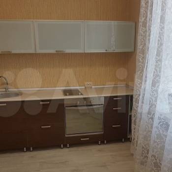Сдается 1-комнатная квартира, 39 м²