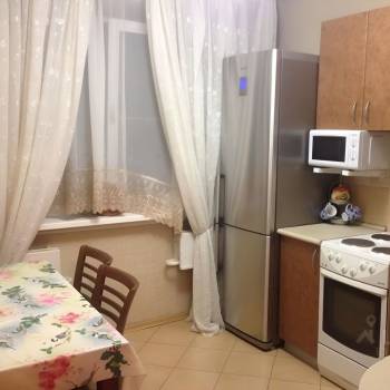 Сдается Многокомнатная квартира, 74,6 м²