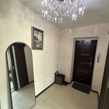 Сдается 2-х комнатная квартира, 60 м²