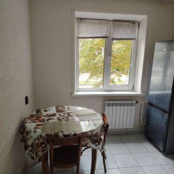 Сдается 1-комнатная квартира, 39 м²