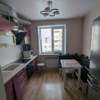 Сдается Многокомнатная квартира, 64 м²