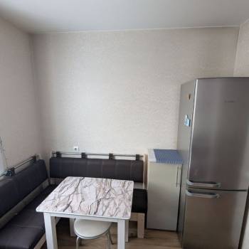 Сдается Многокомнатная квартира, 64 м²