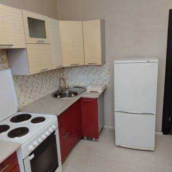Сдается 1-комнатная квартира, 42 м²