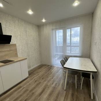 Сдается 1-комнатная квартира, 40 м²