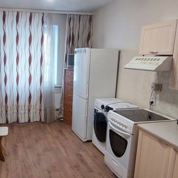 Сдается 1-комнатная квартира, 41 м²